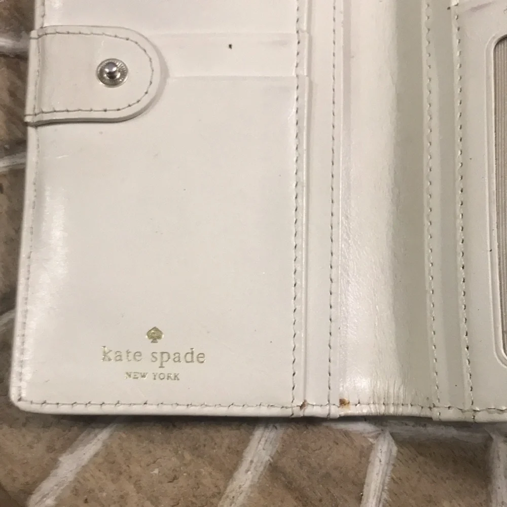 Kate Spade wallet - Picture 6 of 9